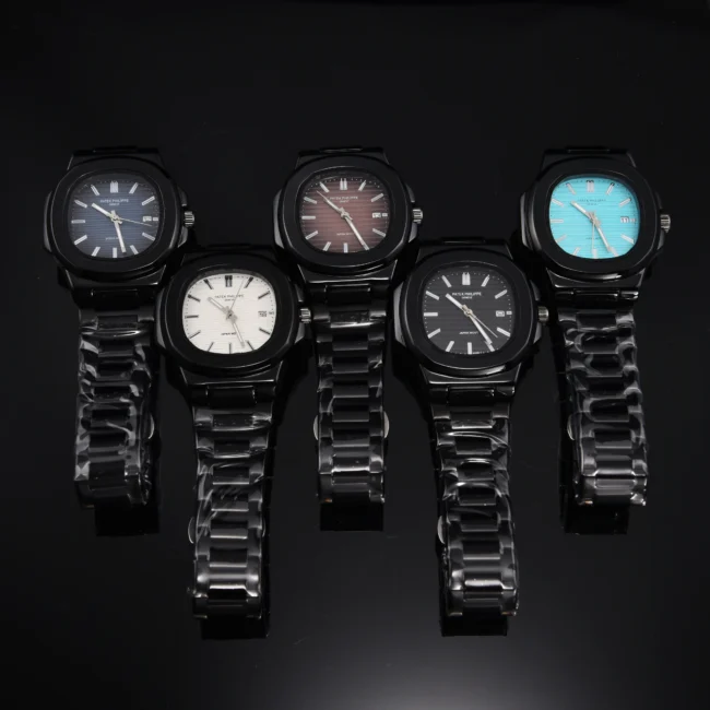 שעון נאוטילוס שחור