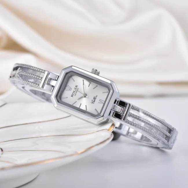 שעון אלגנט מלבני לנשים